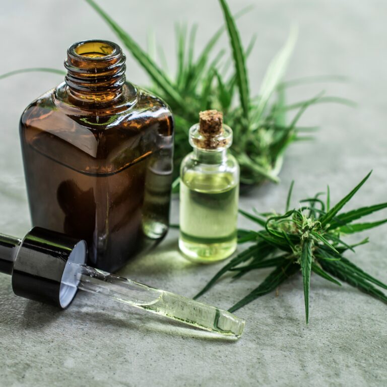 A Guide to The Therapeutic Benefits of CBD & Cannabis