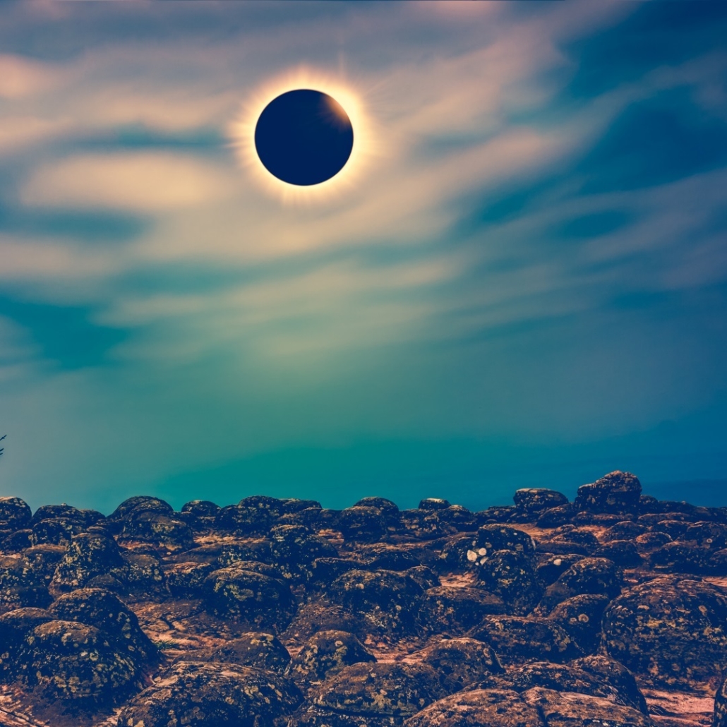 lunar eclipse can be seen mostly on new moon day